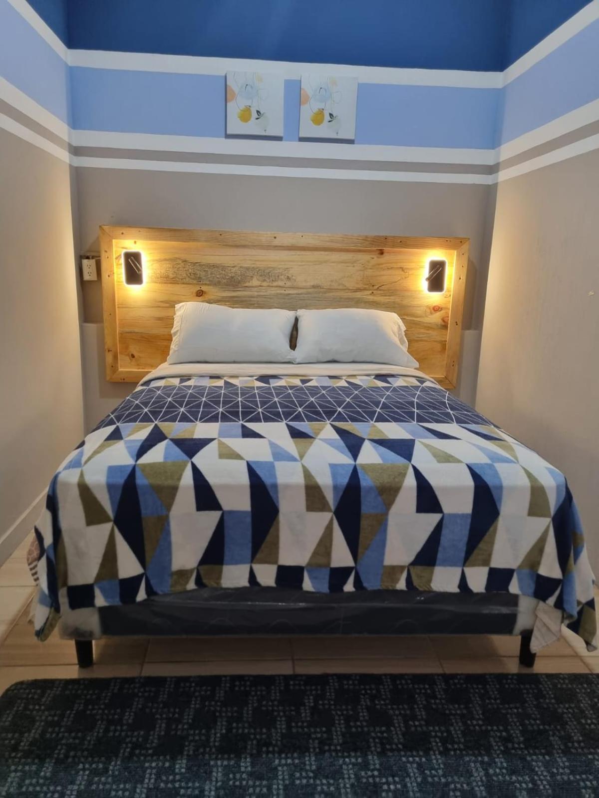 Hostal Corazon De San Pedro San Pedro La Laguna Eksteriør bilde